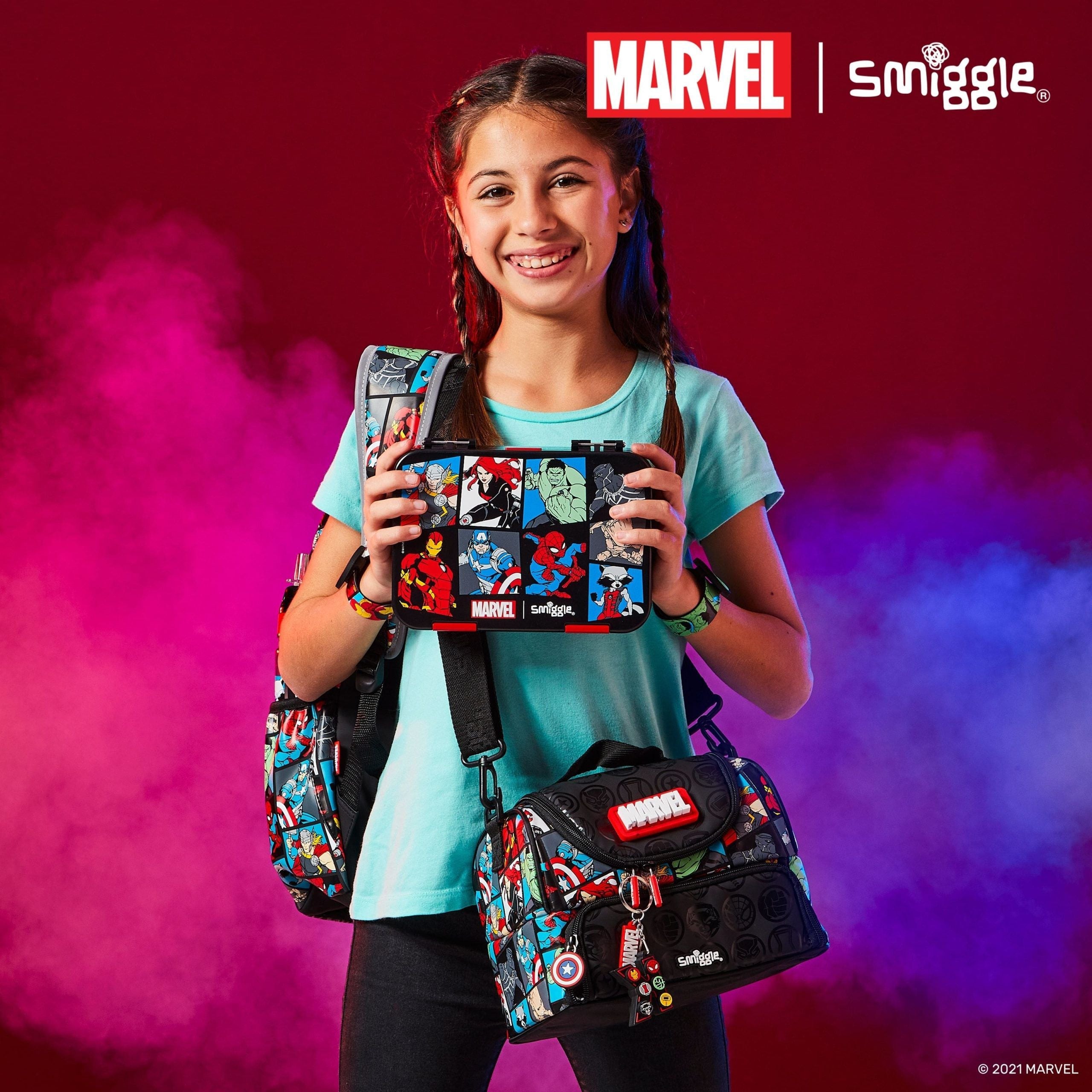 Smiggle - Fiambrera de dos pisos Marvel