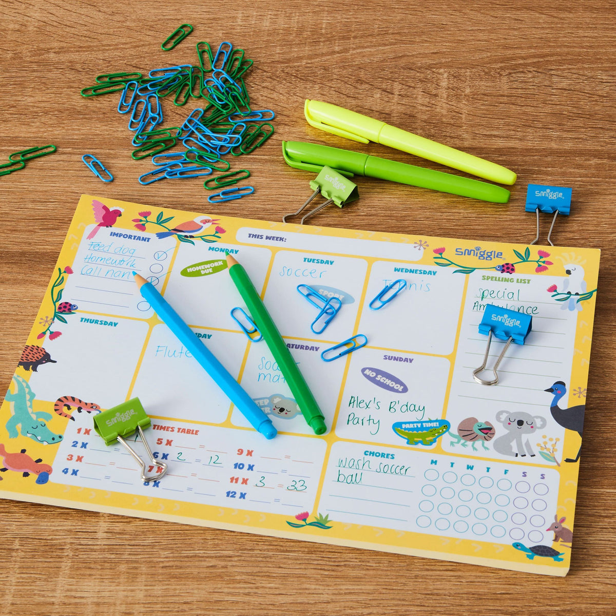 Smiggle - Set de papelería de escritorio