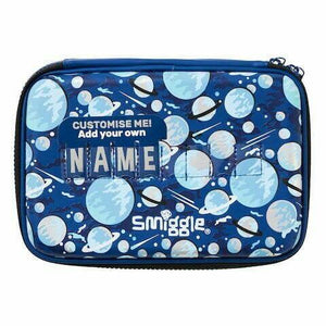 Smiggle - Estuche Rígido con Placa de Identificación
