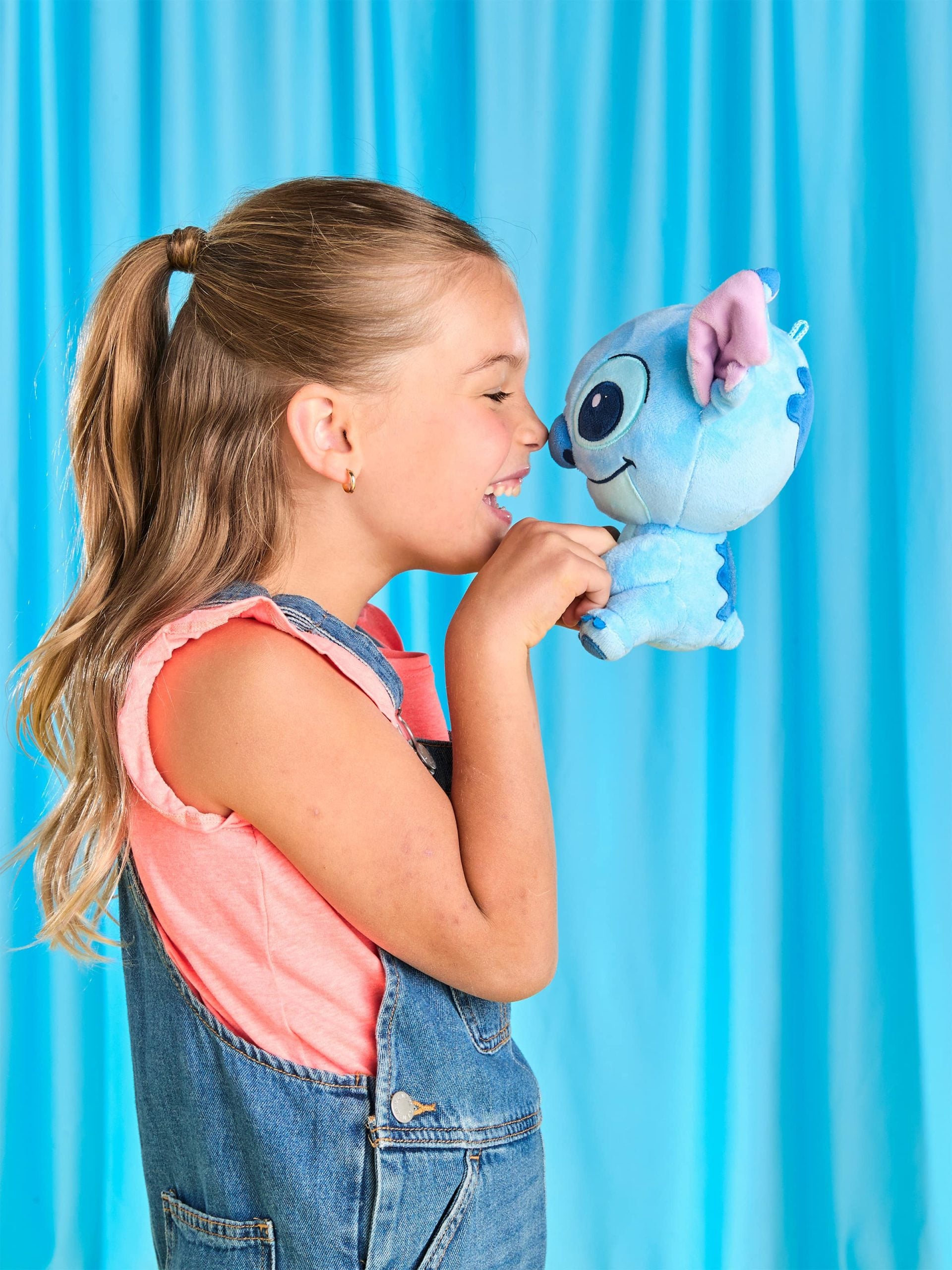 Smiggle - Mochila escolar para guardería Stitch con juguete extraíble