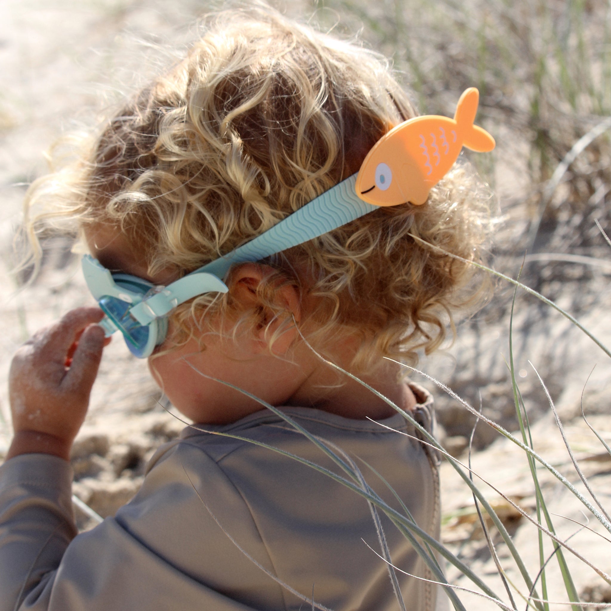 Sunnylife - Gafas de natación infantiles Fish Finn