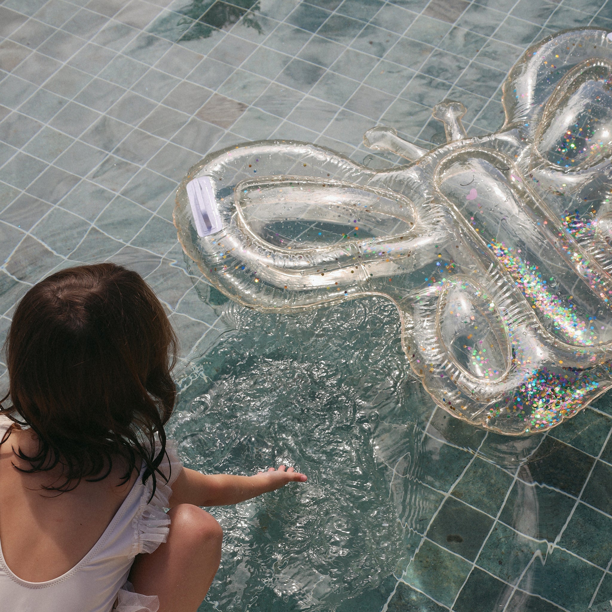Sunnylife - Colchoneta Hinchable Infantil de Mar y Piscina Mariposa Algodón de Azúcar