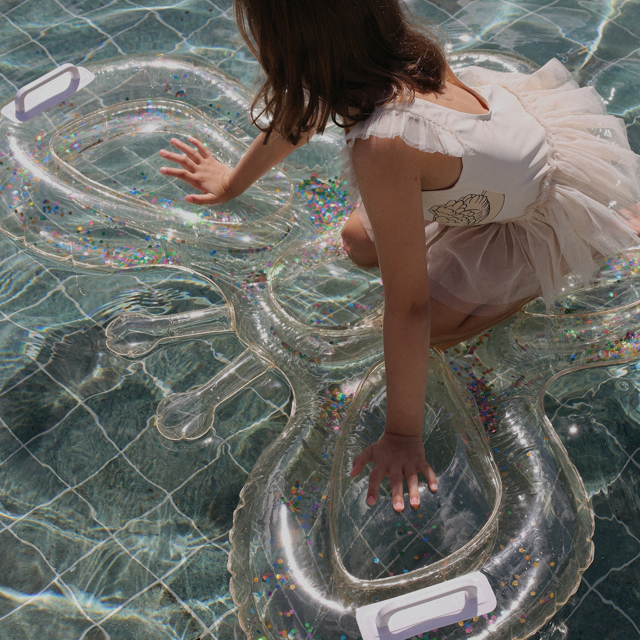 Sunnylife - Colchoneta Hinchable Infantil de Mar y Piscina Mariposa Algodón de Azúcar