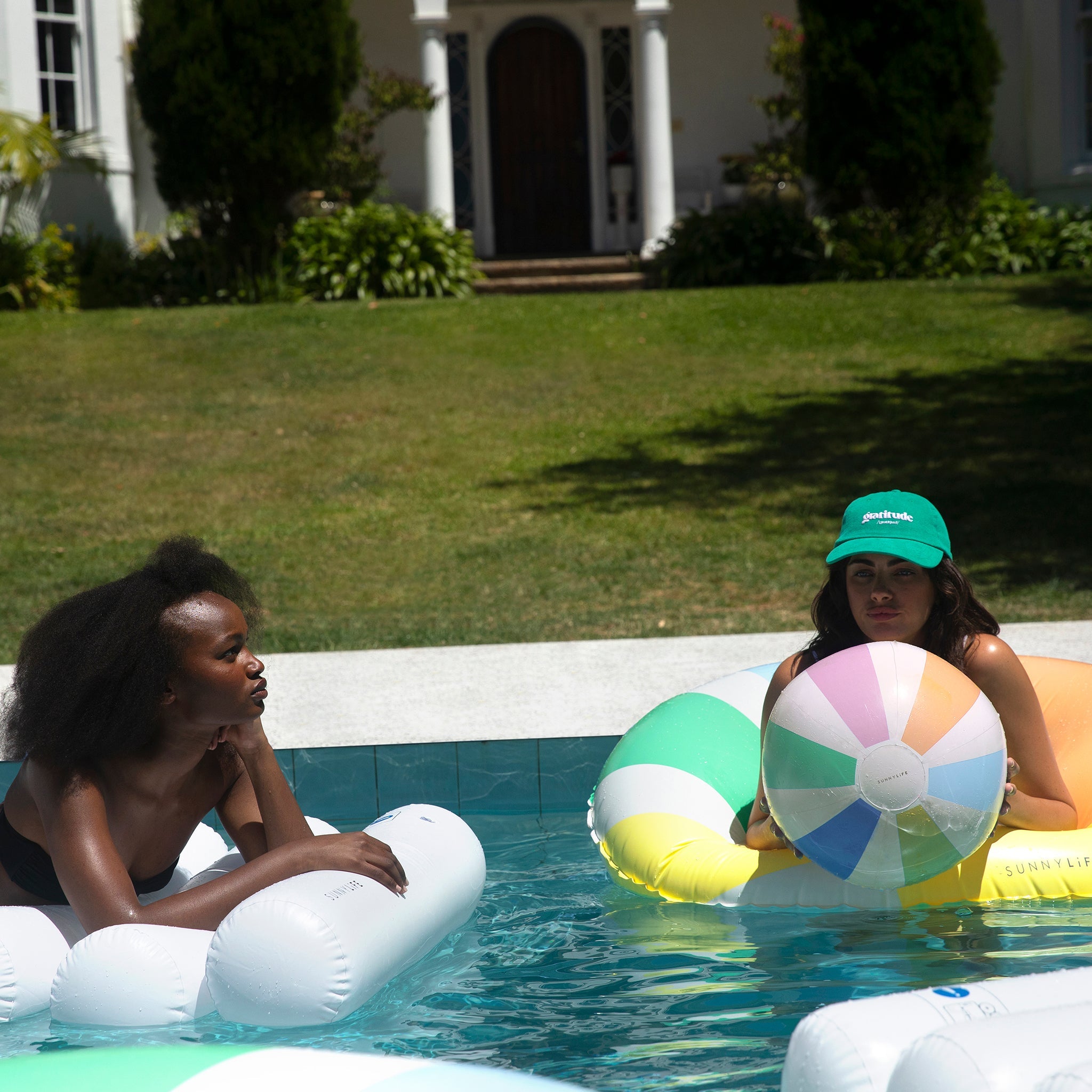 Sunnylife - Balón de Playa Hinchable