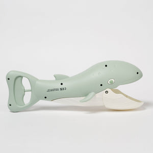 Sunnylife - Juguete de ballena verde para recoger arena