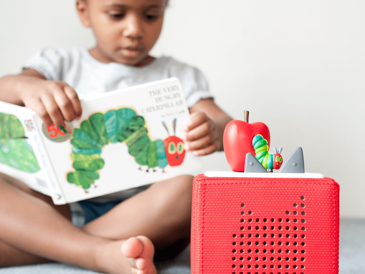 Tonies - Figura de audio en inglés de Eric Carle La oruga muy hambrienta y sus amigos